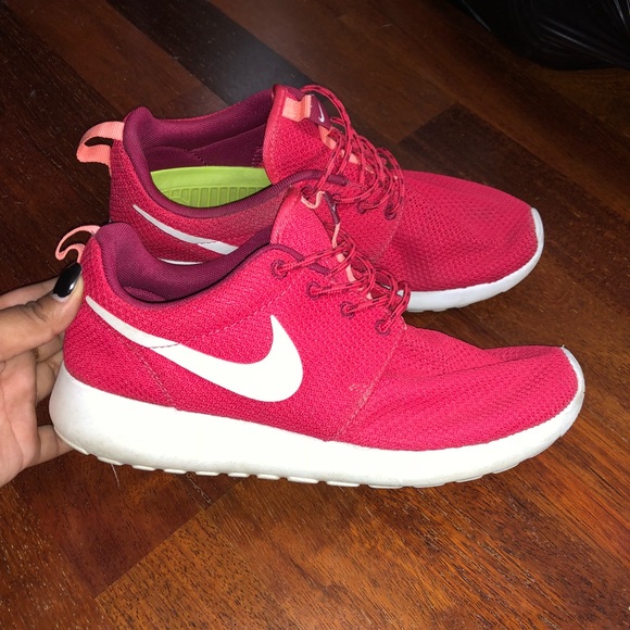 Nike Roshe - Picture 2 of 2